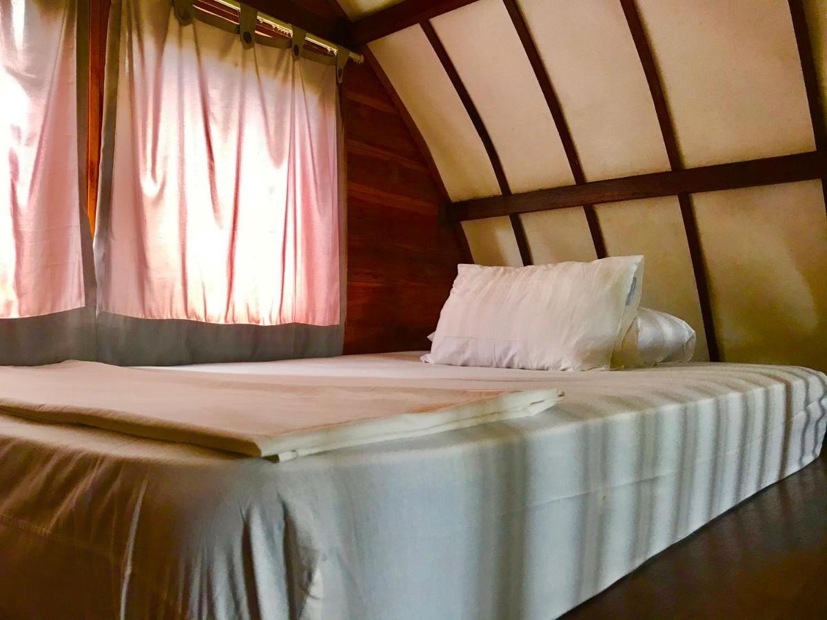Cotton Tree Cottages Gili Trawangan Exterior foto