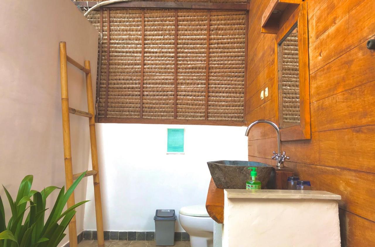 Cotton Tree Cottages Gili Trawangan Exterior foto
