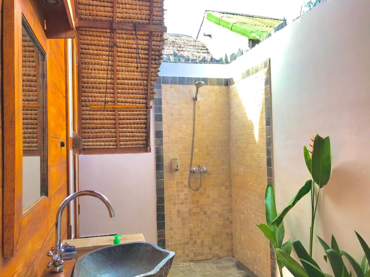 Cotton Tree Cottages Gili Trawangan Exterior foto